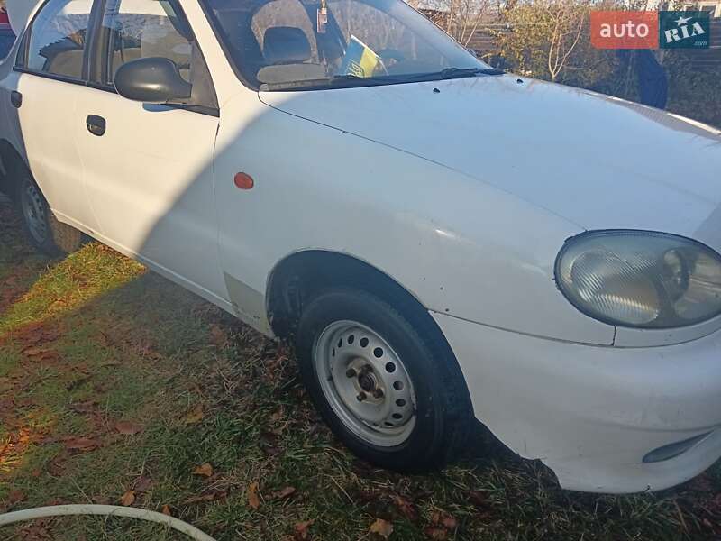 Седан Daewoo Sens 2004 в Киеве