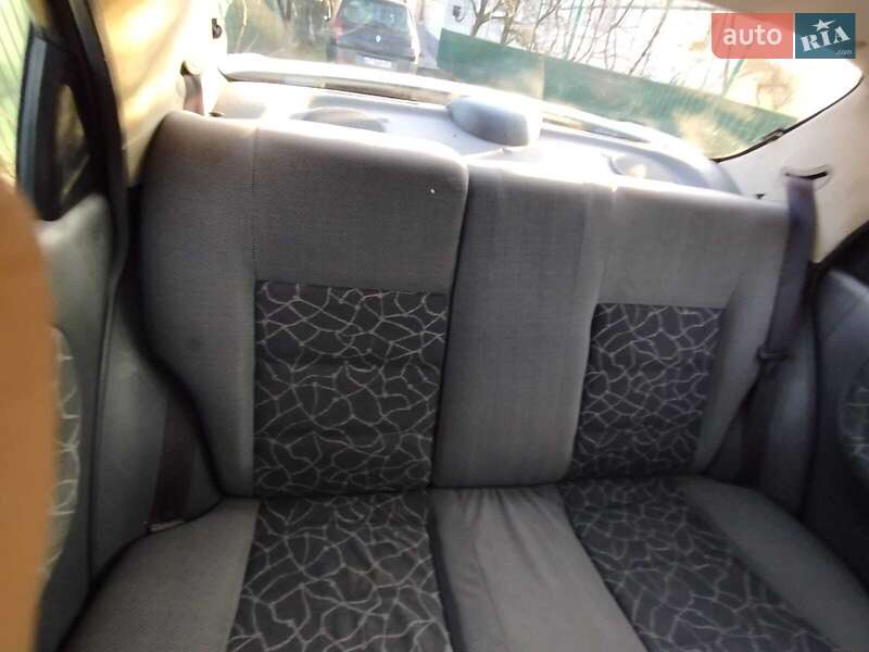 Седан Daewoo Sens 2003 в Калуше