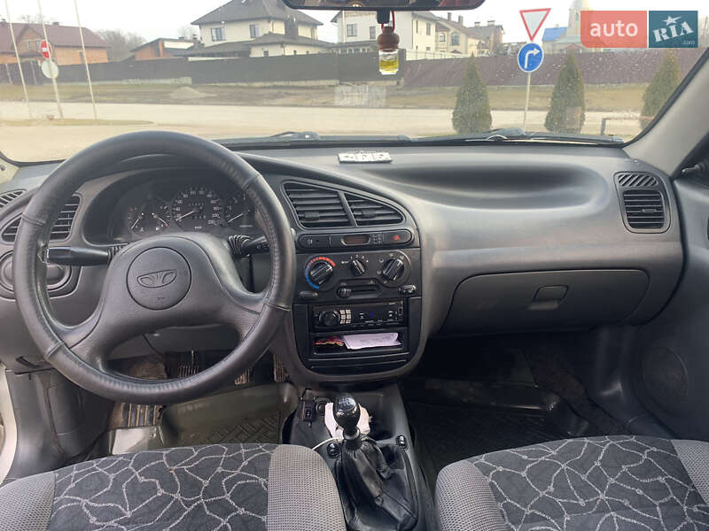 Седан Daewoo Sens 2003 в Каменец-Подольском