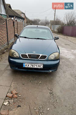 Седан Daewoo Sens 2004 в Валках