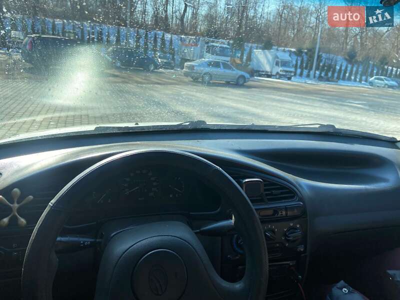 Седан Daewoo Sens 2003 в Львове