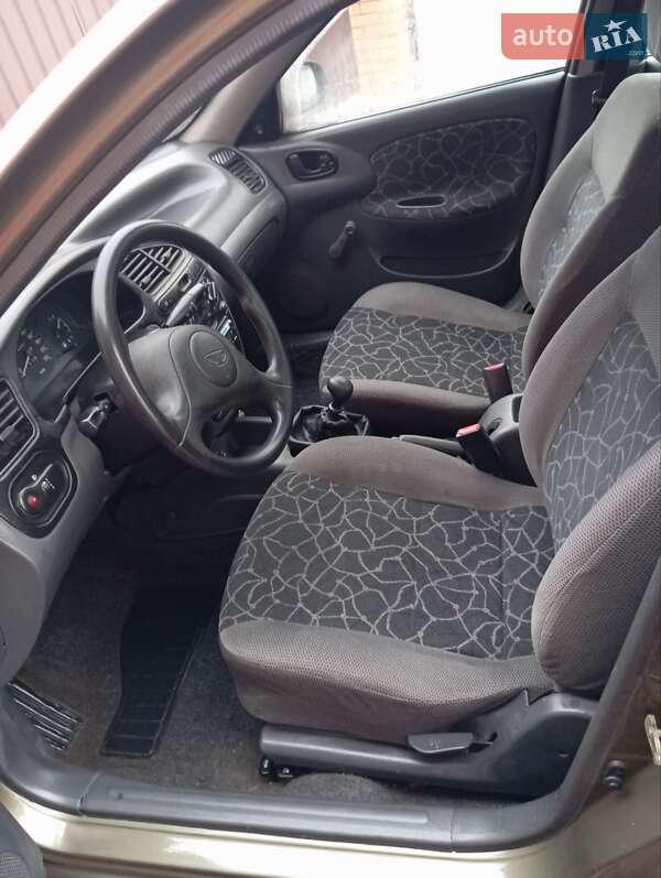 Седан Daewoo Sens 2003 в Киеве