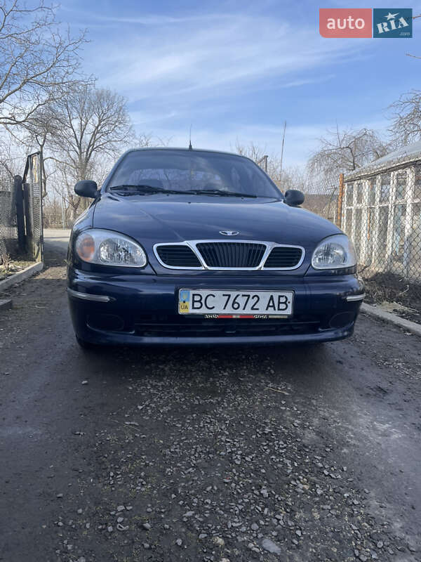 Седан Daewoo Sens 2003 в Львове
