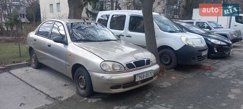 Седан Daewoo Sens 2003 в Львові