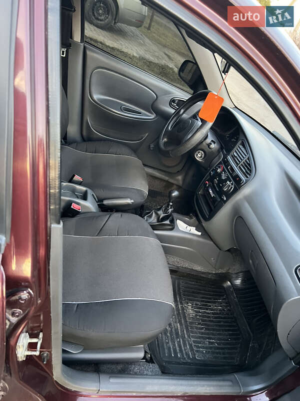 Седан Daewoo Sens 2012 в Кривому Розі
