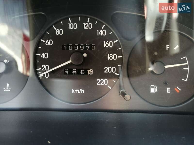 Седан Daewoo Sens 2002 в Харькове