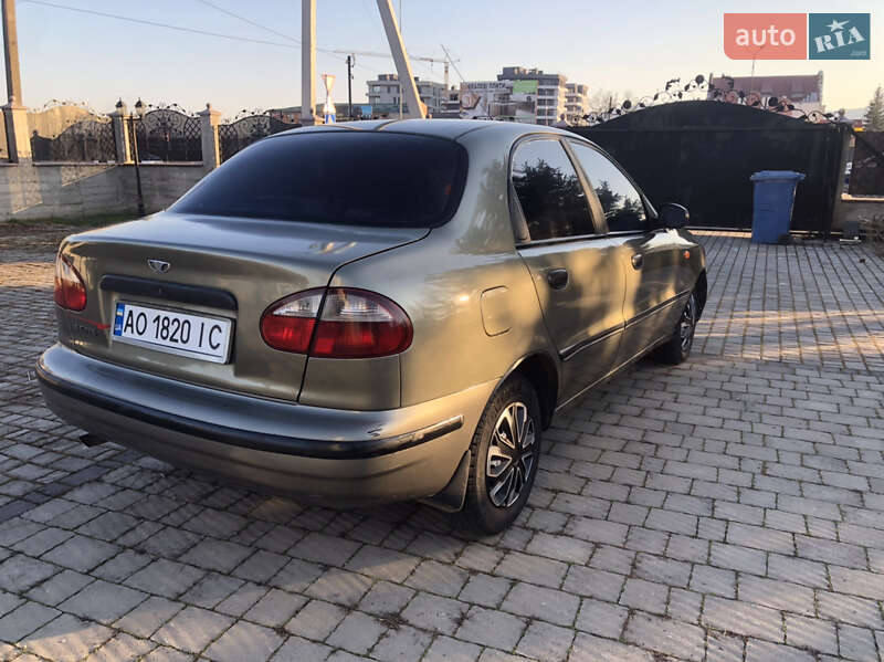 Седан Daewoo Sens 2004 в Хусте