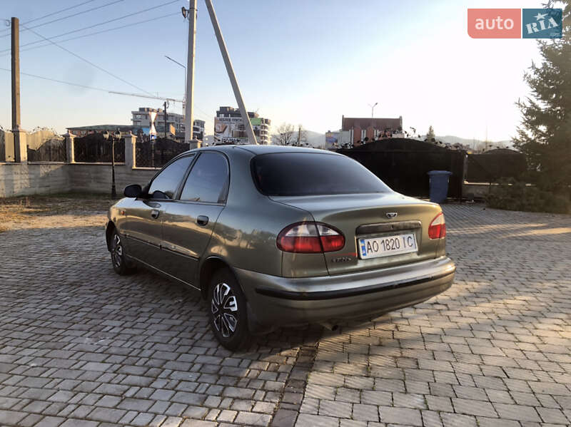 Седан Daewoo Sens 2004 в Хусте