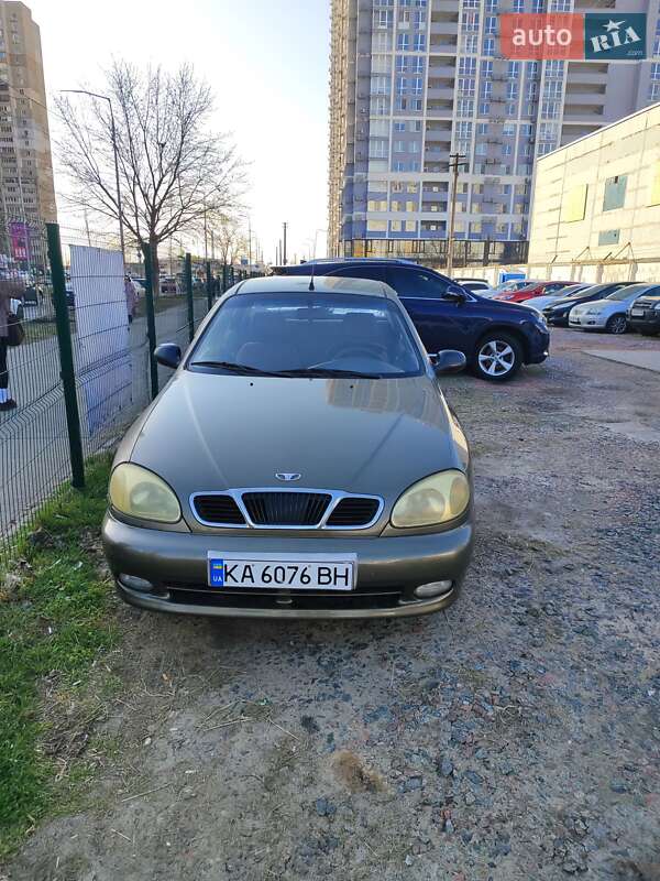 Седан Daewoo Sens 2002 в Киеве