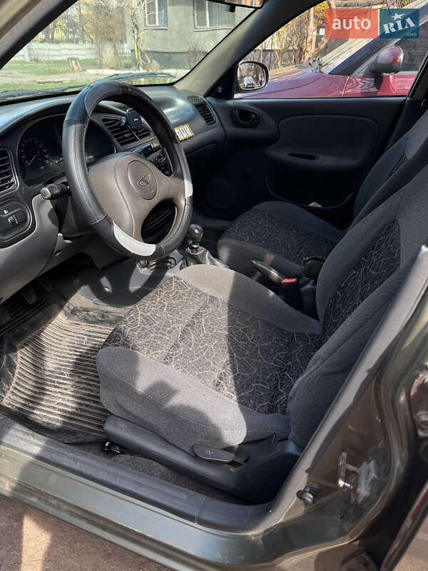 Седан Daewoo Sens 2004 в Кривом Роге