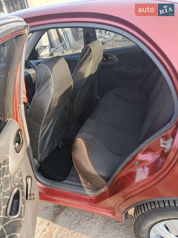 Седан Daewoo Sens 2004 в Кролевце