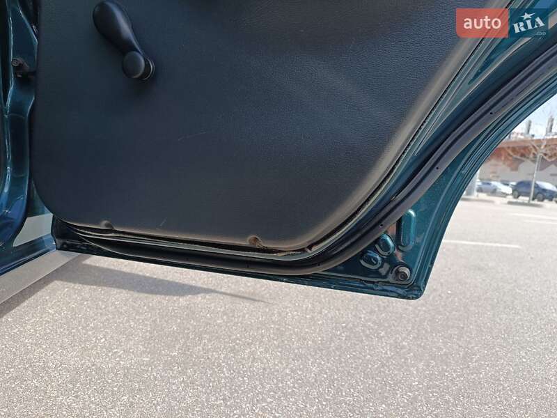 Седан Daewoo Sens 2004 в Киеве