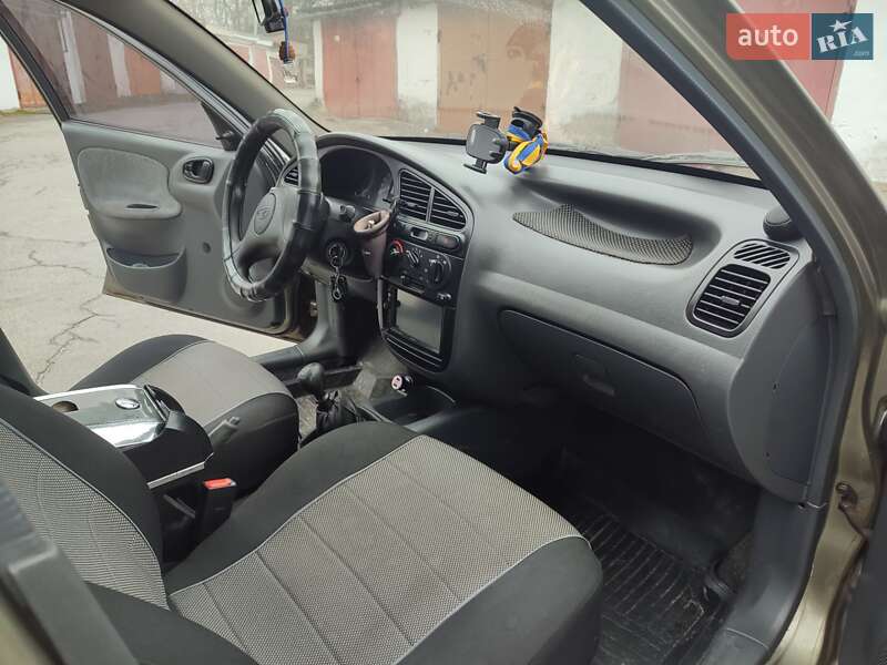 Седан Daewoo Sens 2006 в Житомире