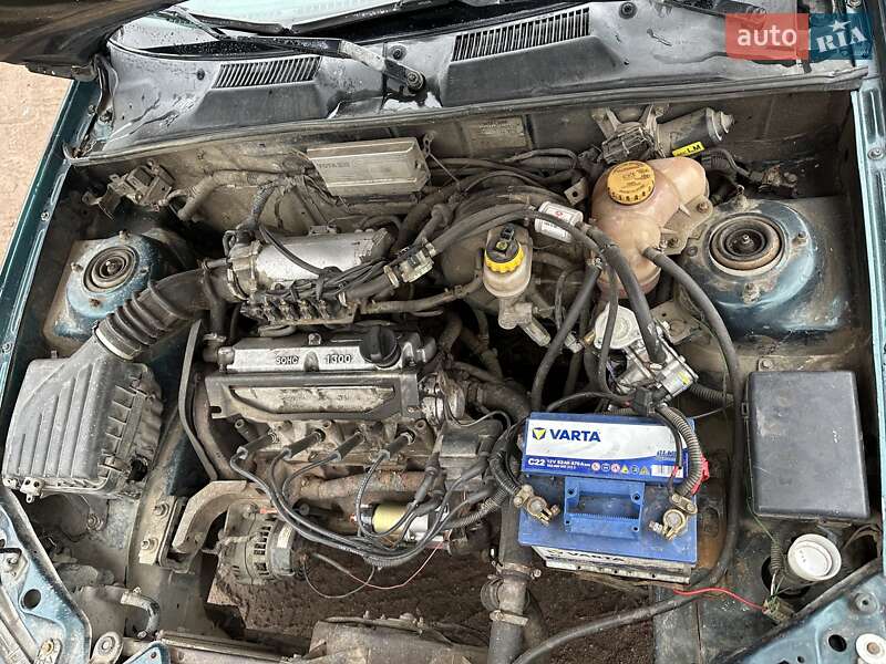 Седан Daewoo Sens 2004 в Лугинах