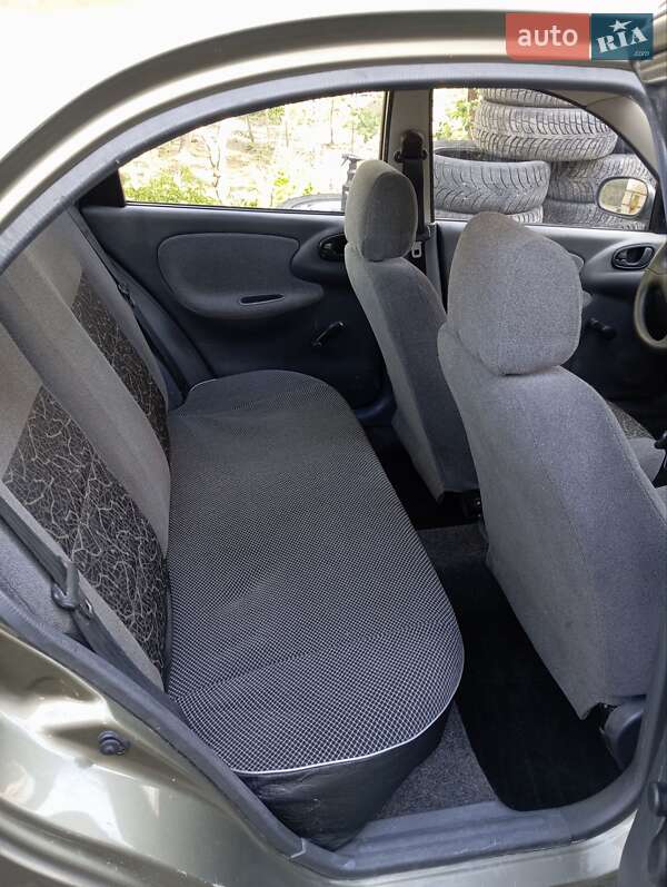 Седан Daewoo Sens 2005 в Звягеле