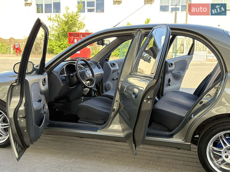Седан Daewoo Sens 2006 в Житомирі