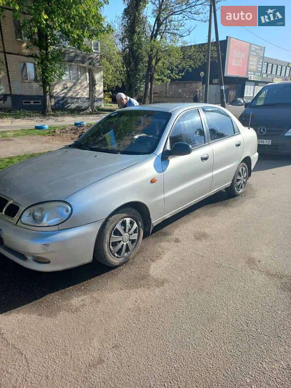Седан Daewoo Sens 2002 в Днепре
