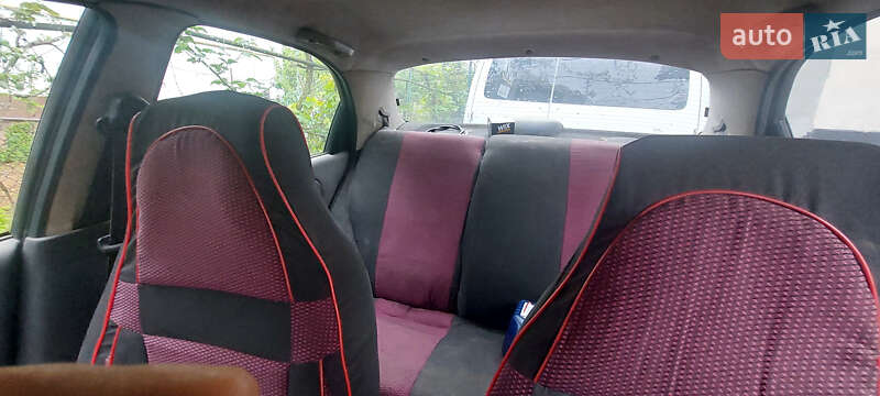 Седан Daewoo Sens 2005 в Иршаве