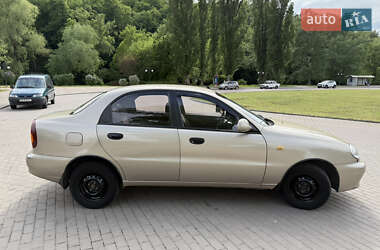 Седан Daewoo Sens 2012 в 