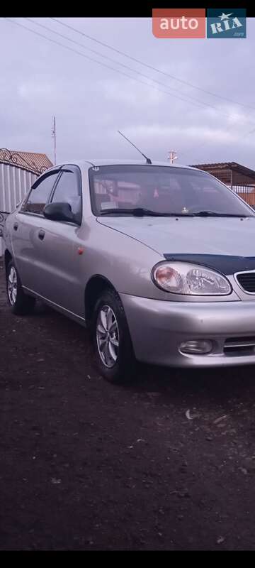 Седан Daewoo Sens 2003 в Кельменцах