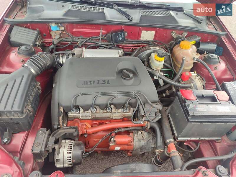 Седан Daewoo Sens 2004 в Ровно