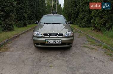 Седан Daewoo Sens 2004 в Дубні