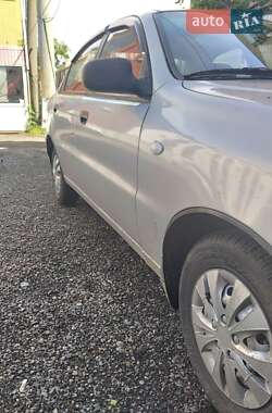 Седан Daewoo Sens 2011 в Купянске