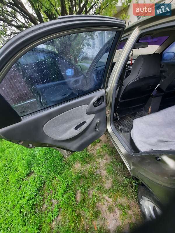 Седан Daewoo Sens 2005 в Городке