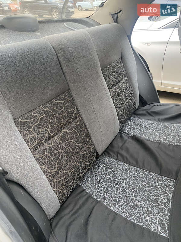 Седан Daewoo Sens 2006 в Днепре