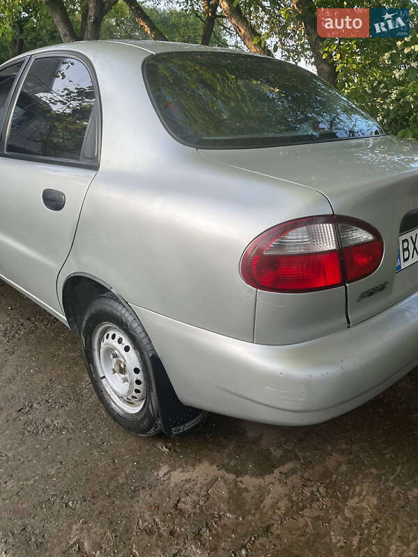 Седан Daewoo Sens 2003 в Золочеве