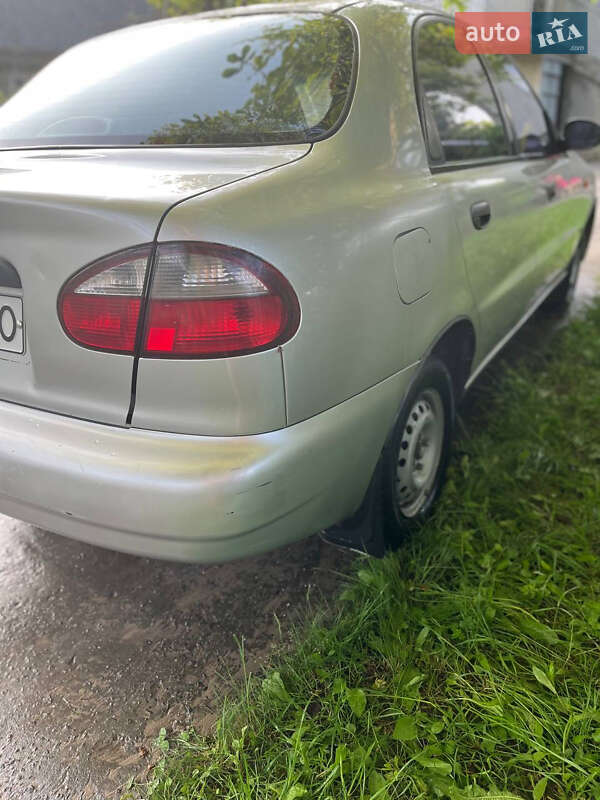 Седан Daewoo Sens 2003 в Золочеве