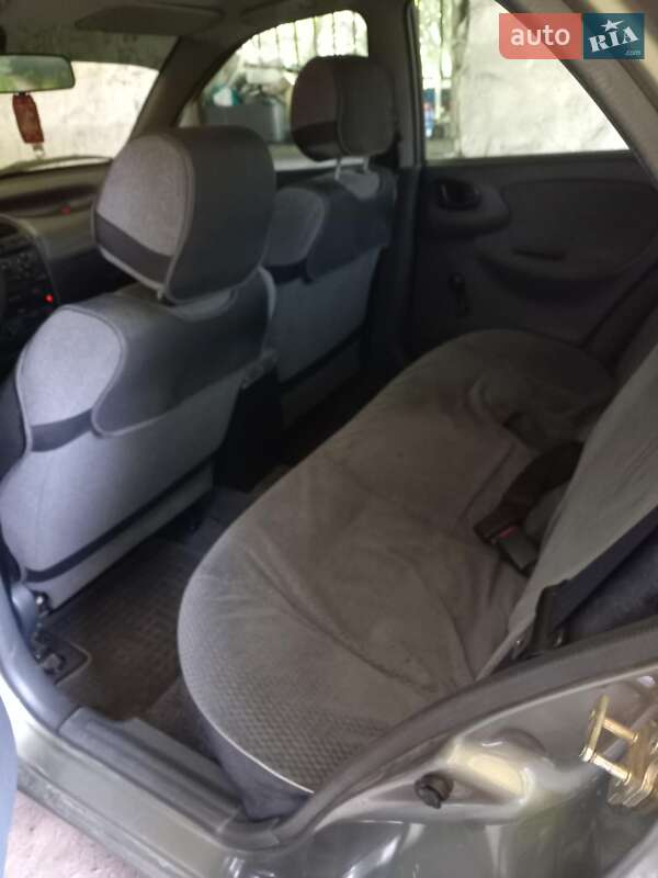 Седан Daewoo Sens 2006 в Новых Санжарах