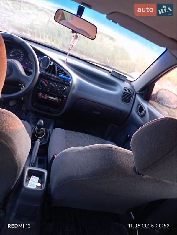 Седан Daewoo Sens 2005 в Надворной