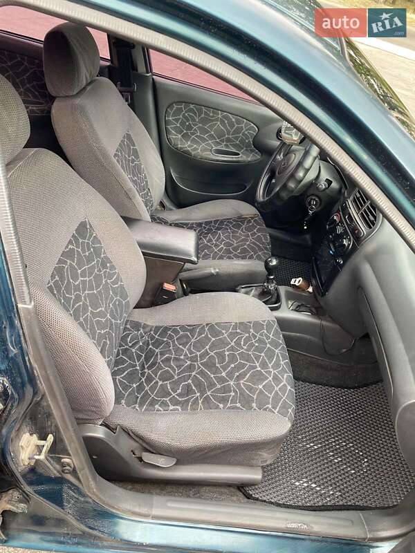 Седан Daewoo Sens 2003 в Запорожье