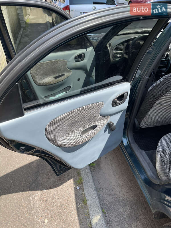 Седан Daewoo Sens 2004 в Житомирі