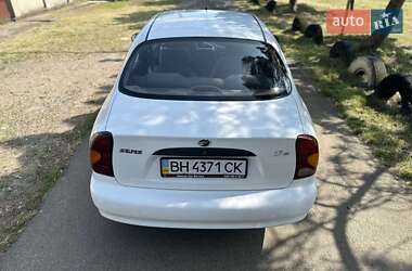 Седан Daewoo Sens 2011 в 
