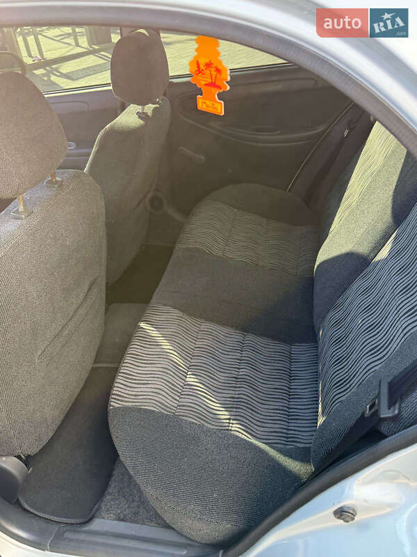 Седан Daewoo Sens 2014 в Дніпрі