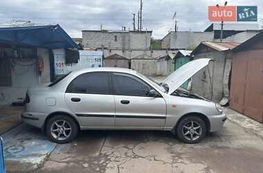 Седан Daewoo Sens 2004 в Киеве
