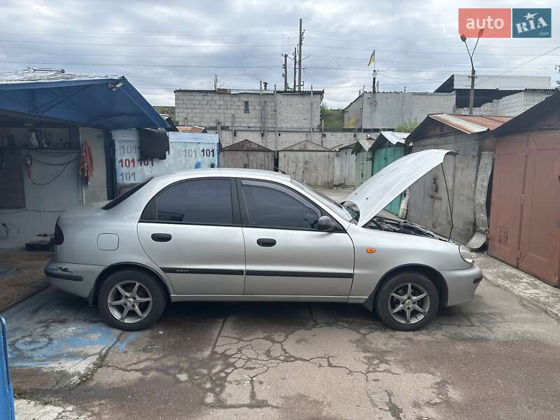 Седан Daewoo Sens 2004 в Киеве