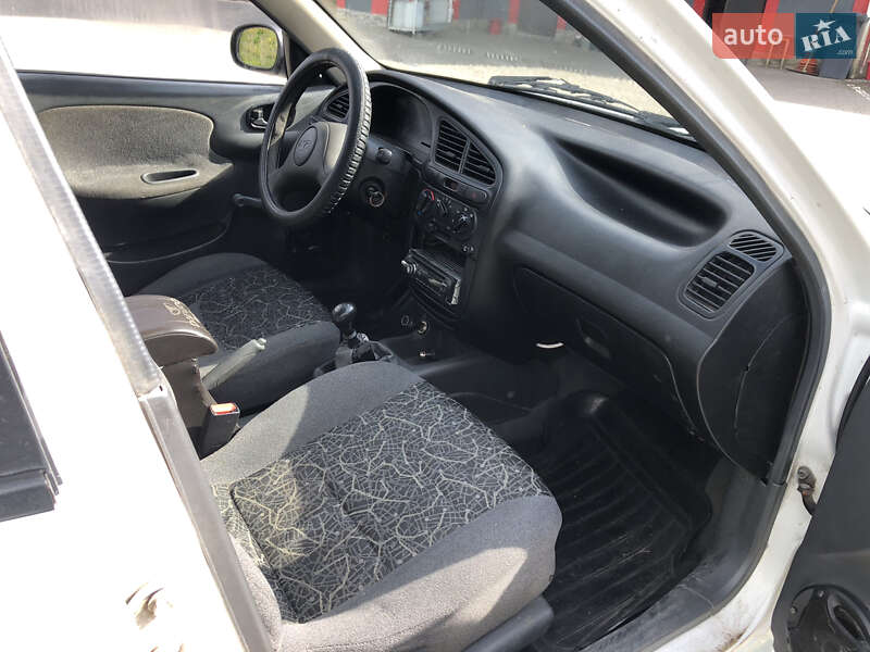 Седан Daewoo Sens 2006 в Олевске