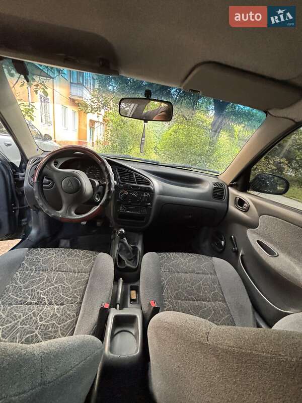 Седан Daewoo Sens 2005 в Краматорске