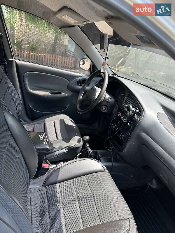 Седан Daewoo Sens 2005 в Вольногорске