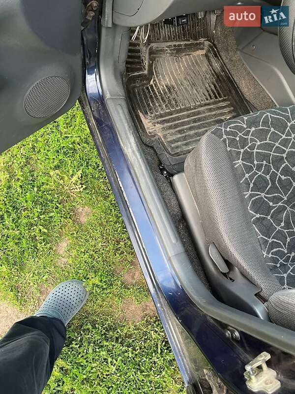 Седан Daewoo Sens 2003 в Козятині