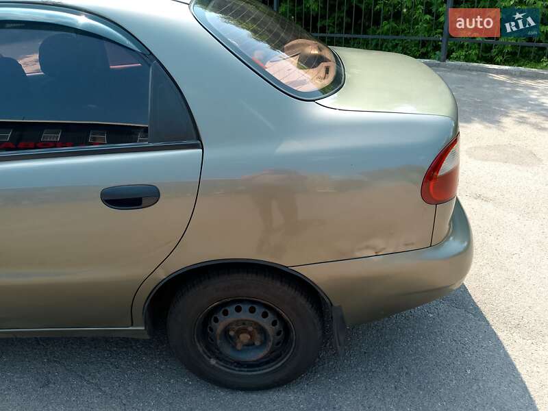 Седан Daewoo Sens 2003 в Чернігові