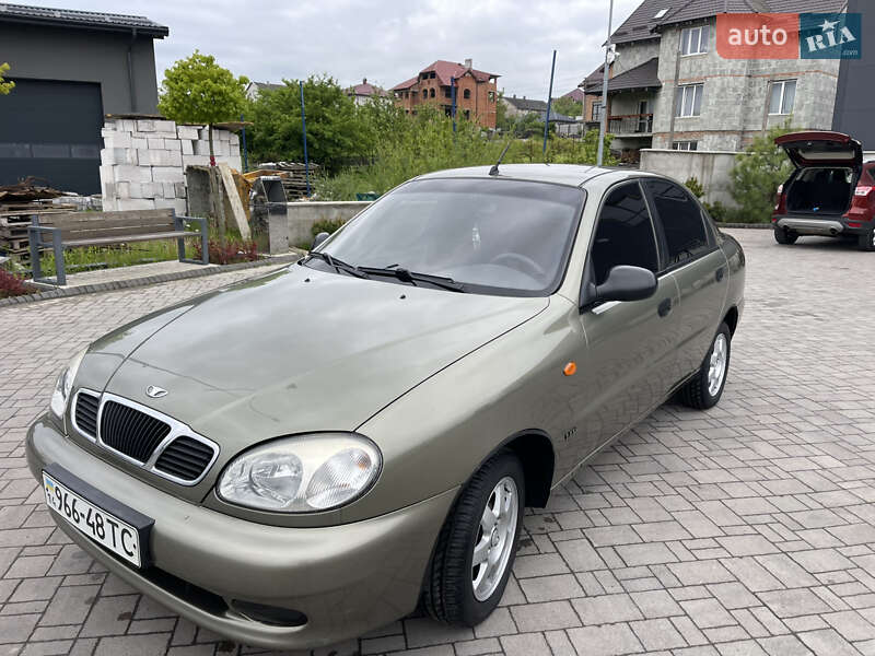 Седан Daewoo Sens 2004 в Львове