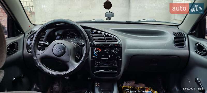 Седан Daewoo Sens 2004 в Христинівці