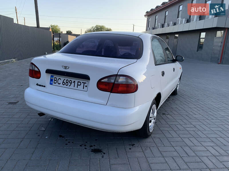 Седан Daewoo Sens 2002 в Костополе