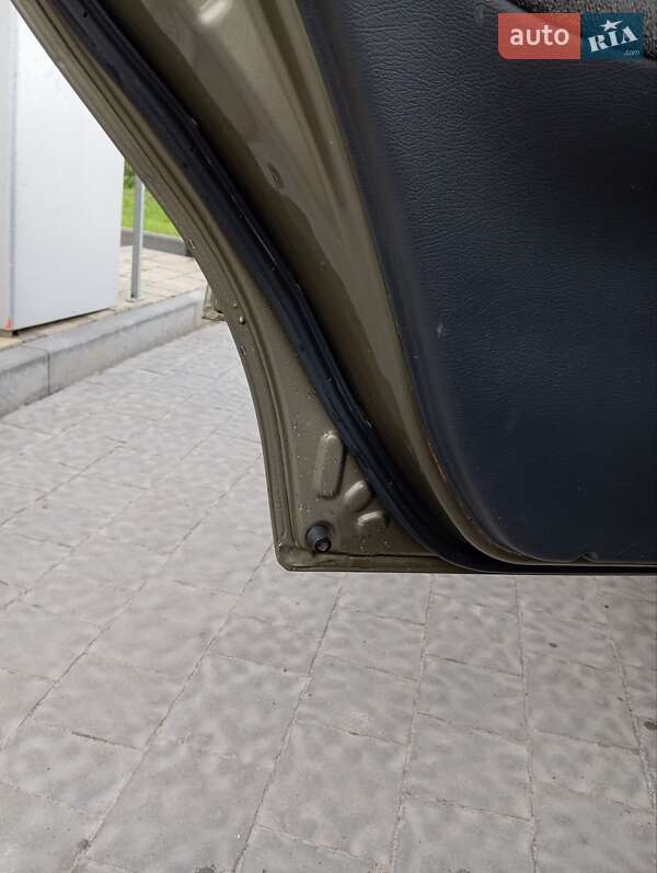 Седан Daewoo Sens 2004 в Буську