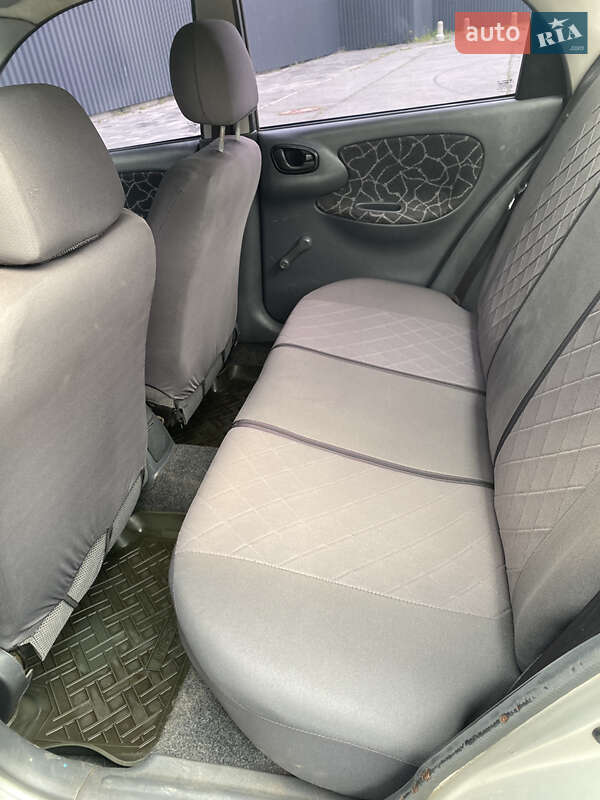 Седан Daewoo Sens 2003 в Харькове