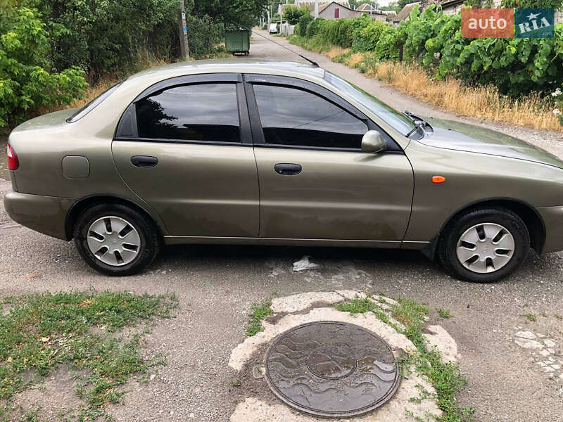 Седан Daewoo Sens 2005 в Днепре